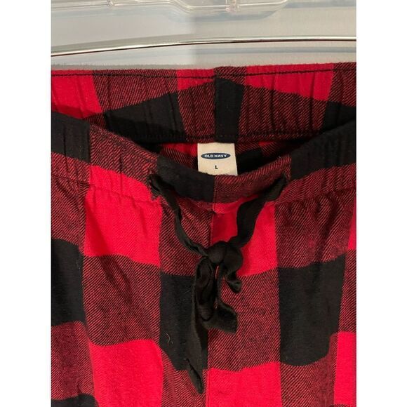 Old Navy Men’s Buffalo Plaid Lounge Pants - Picture 2 of 3
